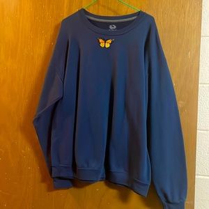 Cute fruit of the loom sweatshirt with butterfly patch